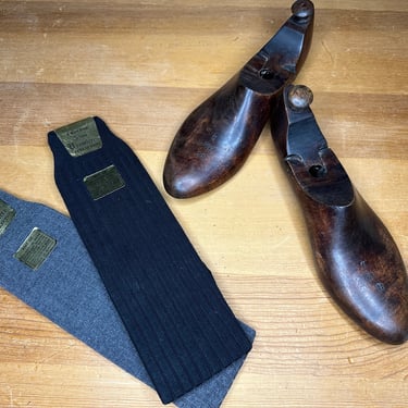 Vintage 1970s 2 Pair Men's Black and Gray Dress Socks Flex Fit From the Sears Premiere Collection, Vintage NOS Mens High Leg Dress Socks 