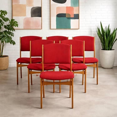Mid Century Modern Teak Dining Chairs, Set of 6 | Erik Buch attributed, Denmark, c. 1960s. 