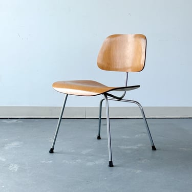 Early Herman Miller Eames DCM Mid Century Wood Metal Chair. Free Shipping. 