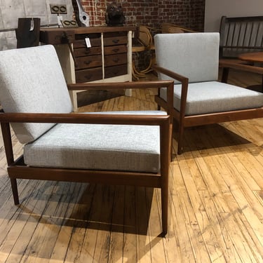 Stunning Pair of Swedish Edmond Spence Mid Century Modern Lounge Chairs 