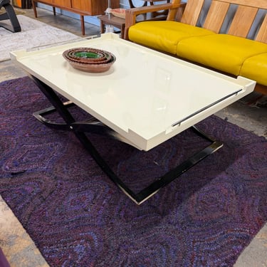 Tray-Style Coffee Table in White and Black Lacquer with Chrome Detail