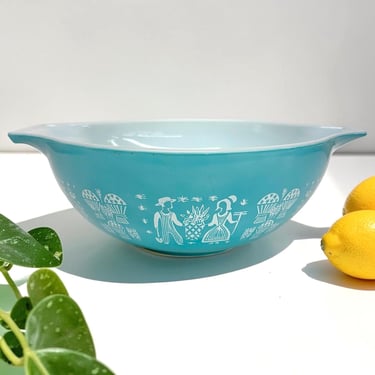Vintage Pyrex Bowl Retro 1950s Butterprint Pattern + 444 + Size 4 Qt + Amish Farmers + Turquoise Blue + White + Cinderella + Kitchen Storage 