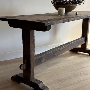 18th c. Spanish Chestnut Dining Table 