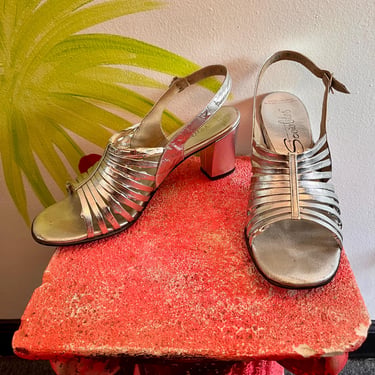 1970s silver disco strappy high heel sandals 70s Socialites metallic open toe slingback chunky square heels summer party shoes size 8 1/2 M 
