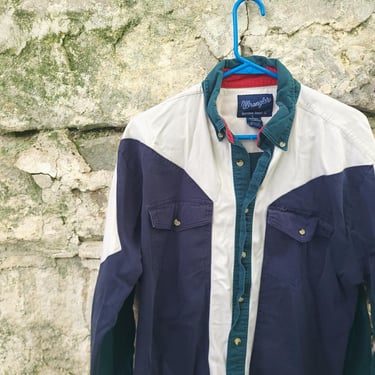 Vintage 1990's Wrangler Pearl Snap Men's Western Striped Button Down Shirt (Large) 