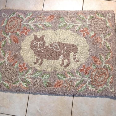Vintage 30s Handmade Cotton Rug / Charming American Vintage Wool Hand Hooked Cat Themed Rug 