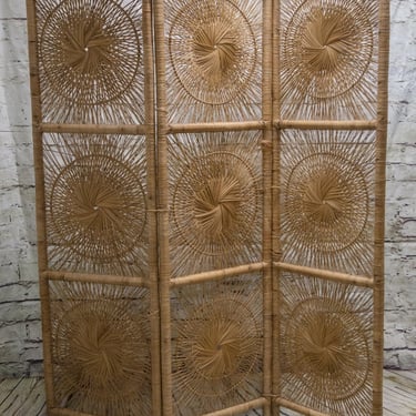 SHIPING NOT FREE! Vintage Rattan Sunburst Style Room Divider 
