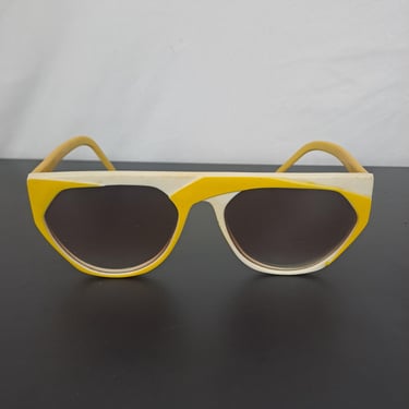 Vintage 80s / 70s Yellow & White Sunglasses 