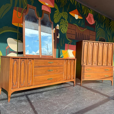Mid Century Kent Coffey Marquee Modern Dresser Set, 3 Pieces - Shipping Not Free, Message for Estimate 
