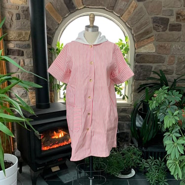 Vintage 1960s Red and White Striped Hooded Robe Bathing Suit Coverup Carol Brent 