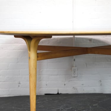 Vintage MCM scandinavian sculptural birch wood round dining table Firma Karl Mathsson | Free delivery only in NYC and Hudson Valley areas 