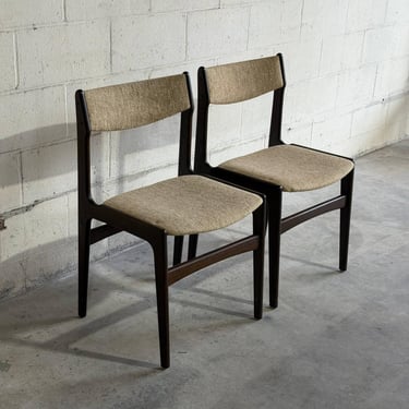 Pair of Danish Modern Erik Buch Style Dining Chairs in Dark Stained Oak 