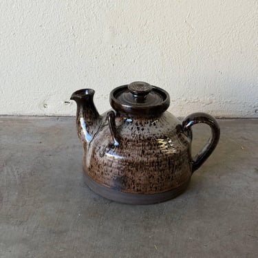 Vintage Danish Studio Pottery Teapot – Brown Drip Glaze Stoneware, 1970s 