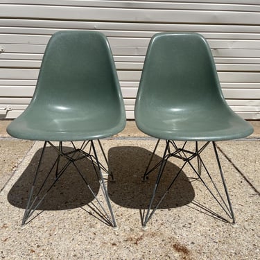 Pair of Seafoam Herman Miller Eames Fiberglass Side Shell Chairs Eiffel Base Mid Century Modern 