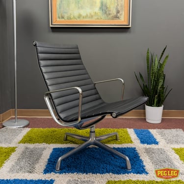 Mid-Century Modern swivel chair from the Aluminum Group by Charles and Ray Eames for Herman Miller