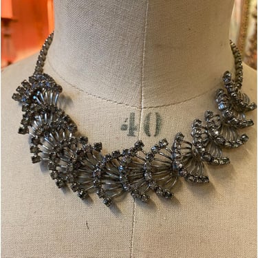 vintage 1950s scalloped rhinestone necklace, 50s choker, cocktail jewelry, mcm 