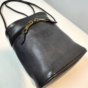 Vintage Il Bisonte’ black pebbled leather crossbody purse~ compact supple bag~ 1990’s trend 