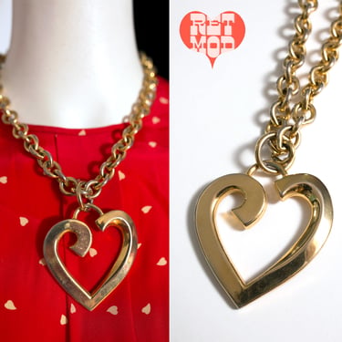 Fabulous Vintage 80s Gold Metal Heart Pendant Necklace 