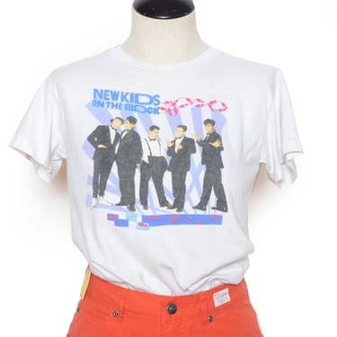 Vintage 90's New Kid son the Block Graphic T-Shirt Sz XS 