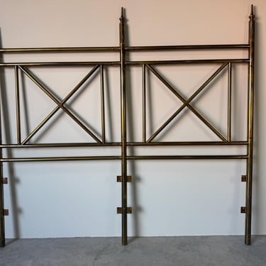 1970s Hollywood Regency Mastercraft-Style Faux Bamboo Brass King Headboard 