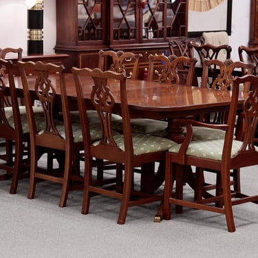 Lexington Furniture Mahogany Dining Table and 8 Chippendale Chairs