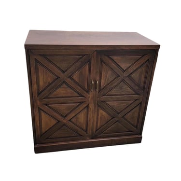 Mahogony Bar Cabinet Johnson Furniture 