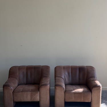 De Sede DS 44 lounge chairs. Sold individually.
