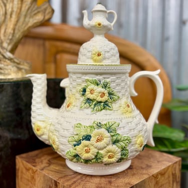 Vintage Lefton Teapot Cookie Jar Retro 1950s Mid Century Modern + Ceramic + Yellow + Rustic Daisy + White Basketweave + MCM Kitchen Storage 