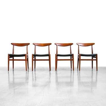 Hans Wegner 'W2' Dining Chairs in Teak and Black Leather for CM Madsen - Set of Four 