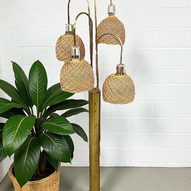 LOCAL PICKUP ONLY ———— Vintage Brass and Wicker Waterfall Floor Lamp 