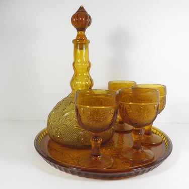 Vintage Tiara Amber Sandwich Glass Decanter Carafe with Tray and Wine Glasses 