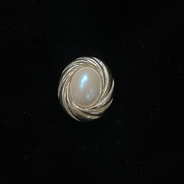 Vintage Oval Gold & Pearl Scarf Clip