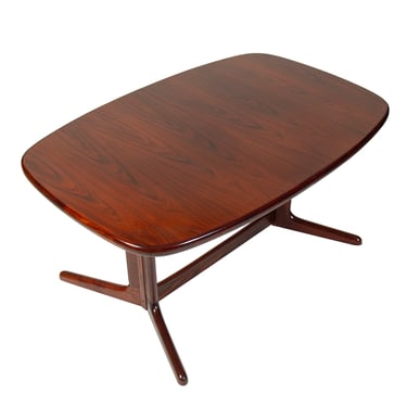 Trestle-Base Danish Rosewood Oval Dining Table w. 2 Large Leaves