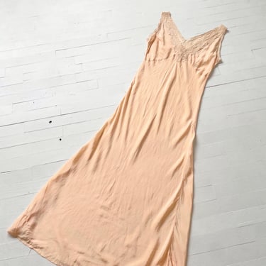 1940s Blush Pink Rayon Slip &ndash; Lace Trim Bias Cut Lingerie Dress, S/M Vintage 