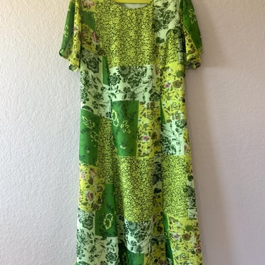 90s Plus Size Patchwork Flowy Dress Vintage Green Patchwork Maxi Dress 90s Boho Maxi Dress 90s Plus Class Dress Green Flowy 90s Dress 
