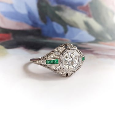 Antique Art Deco Diamond and Emerald Filigree Engagement Ring Platinum 
