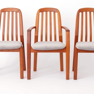 Set of 6 Vintage Teak Dining Chairs by Dyrlund, 2 Armchairs & 4 Side Chairs, Danish Mid-Century Modern, 1970s 