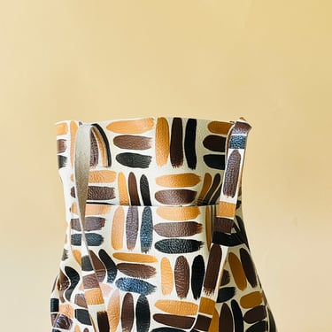 BWVA x R-KI-TEKT-Leather Market Tote-OMI HUES