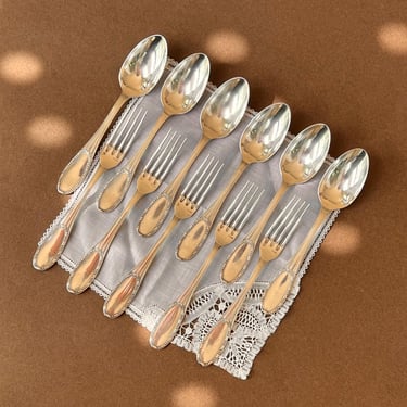 Set of 11 Silverplated Collectible Vintage Dessert Cutlery by Ercuis France 
