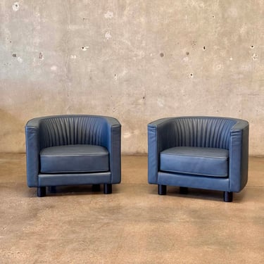 Pair of Italian Leather Lounge Chairs by Mariani