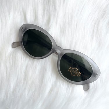 Vintage 90s Retro Translucent Silver Cat Eye Sunglasses 