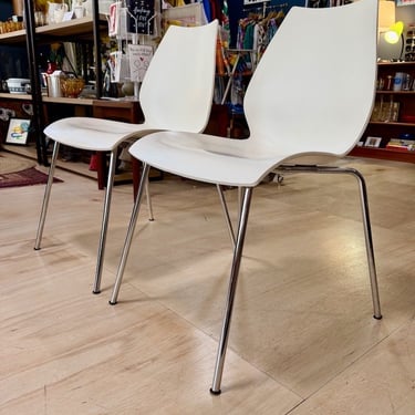 Pair of Cartel ‘Maui’ Chairs by Vico Magistretti