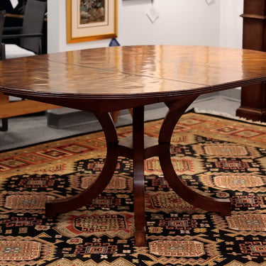 New Classic Furniture Round Dining Table w/ Inlaid Star