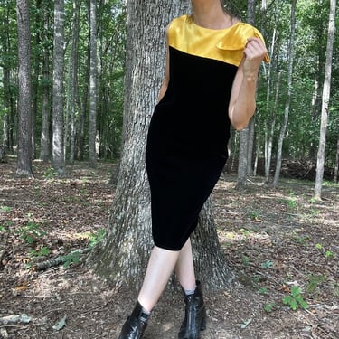 1980s Nina Ricci Haute Boutique Velvet Shift Dress 