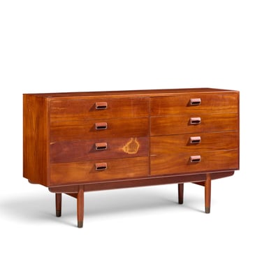 Børge Mogensen for Søborg Møbelfabrik Mid Century Danish 8-Drawer Lowboy Dresser 
