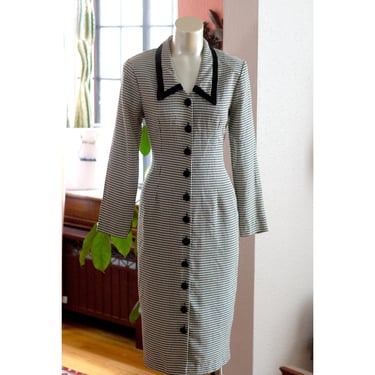 Vintage Gingham Collared Fall Dress - Duster Coat - Black and White - 1980s - Velvet Trim 