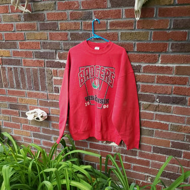 Vintage 1990's Wisconsin Badgers Pullover Graphic Fruit of the Loom Sweatshirt / XL to XXL 