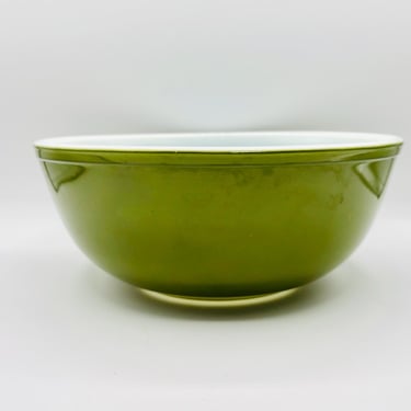 Vintage Pyrex Avocado Green #404 Solid Color Nesting Mixing Bowl — 4‑Quart Large Retro Mid‑Century Kitchen by LeChalet