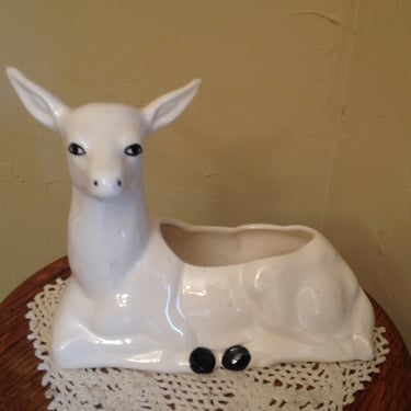 Adorable Vintage large Porcelain Fawn Deer Planter-Nice Condition 