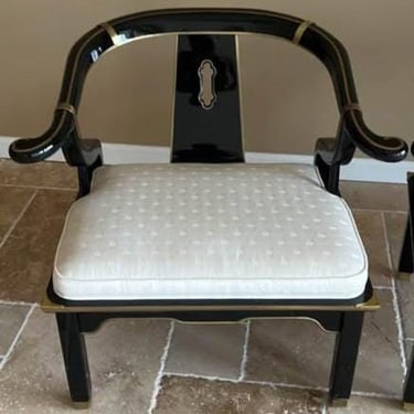 Amazing Pair Of 1970s James Mont for Century Furniture Chinoiserie Horseshoe Ming Chairs 